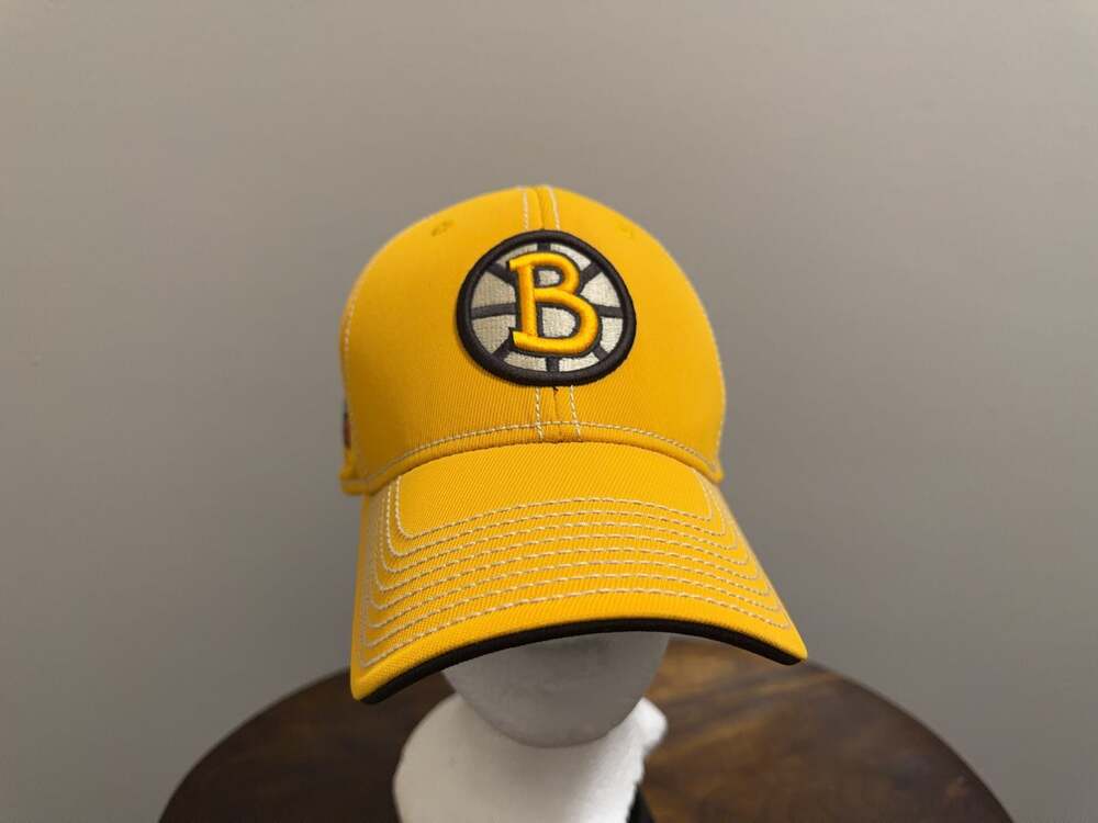Reebok Boston Bruins 2010 Winter Classic NHL Hat One Size Fits All